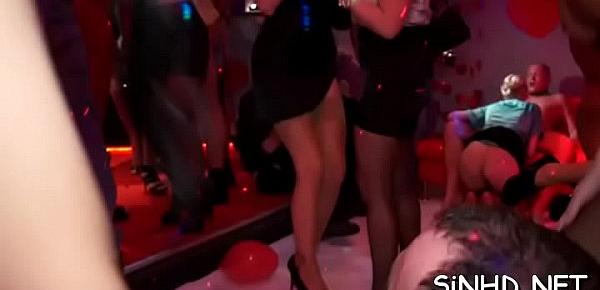  Ultra sexy beauties are having fun with their seductive dance